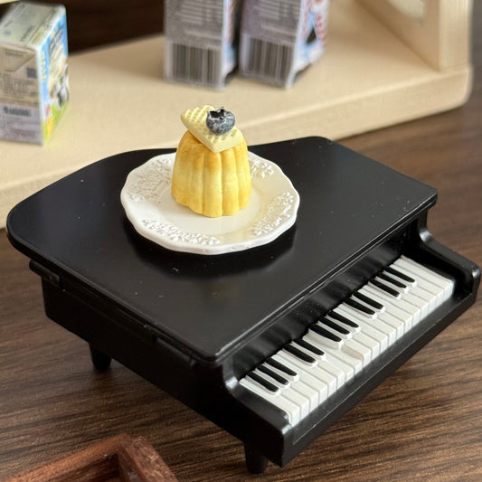 Canelé Miniature Food